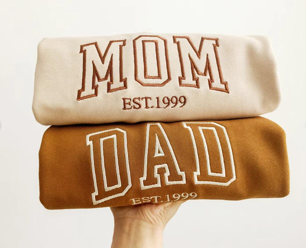 Custom Mom/Dad Embroidered Crewneck Sweatshirt - Givenchyco